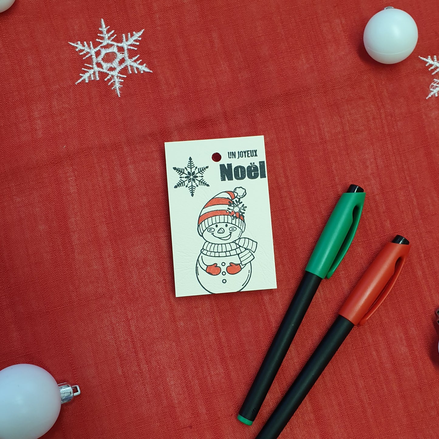 Étiquette cadeau - Bonhomme de neige "Un joyeux Noël"