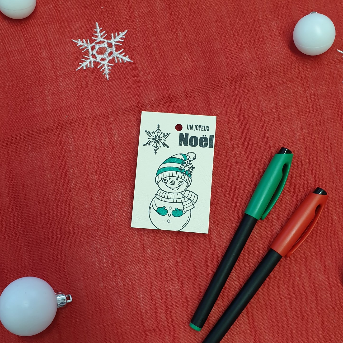 Étiquette cadeau - Bonhomme de neige "Un joyeux Noël"